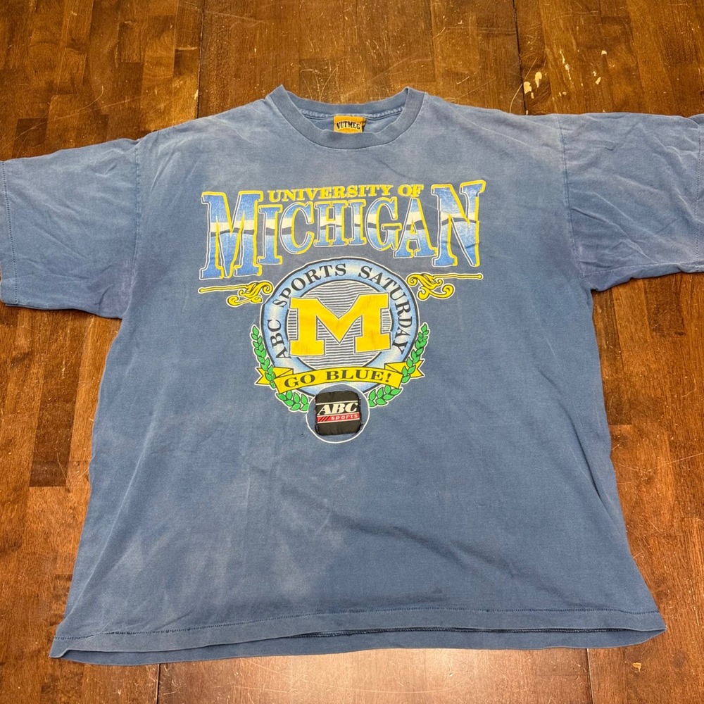 Vintage Nutmeg University of Michigan T-Shirt Mens XL Blue ABC Sports Patch 90s